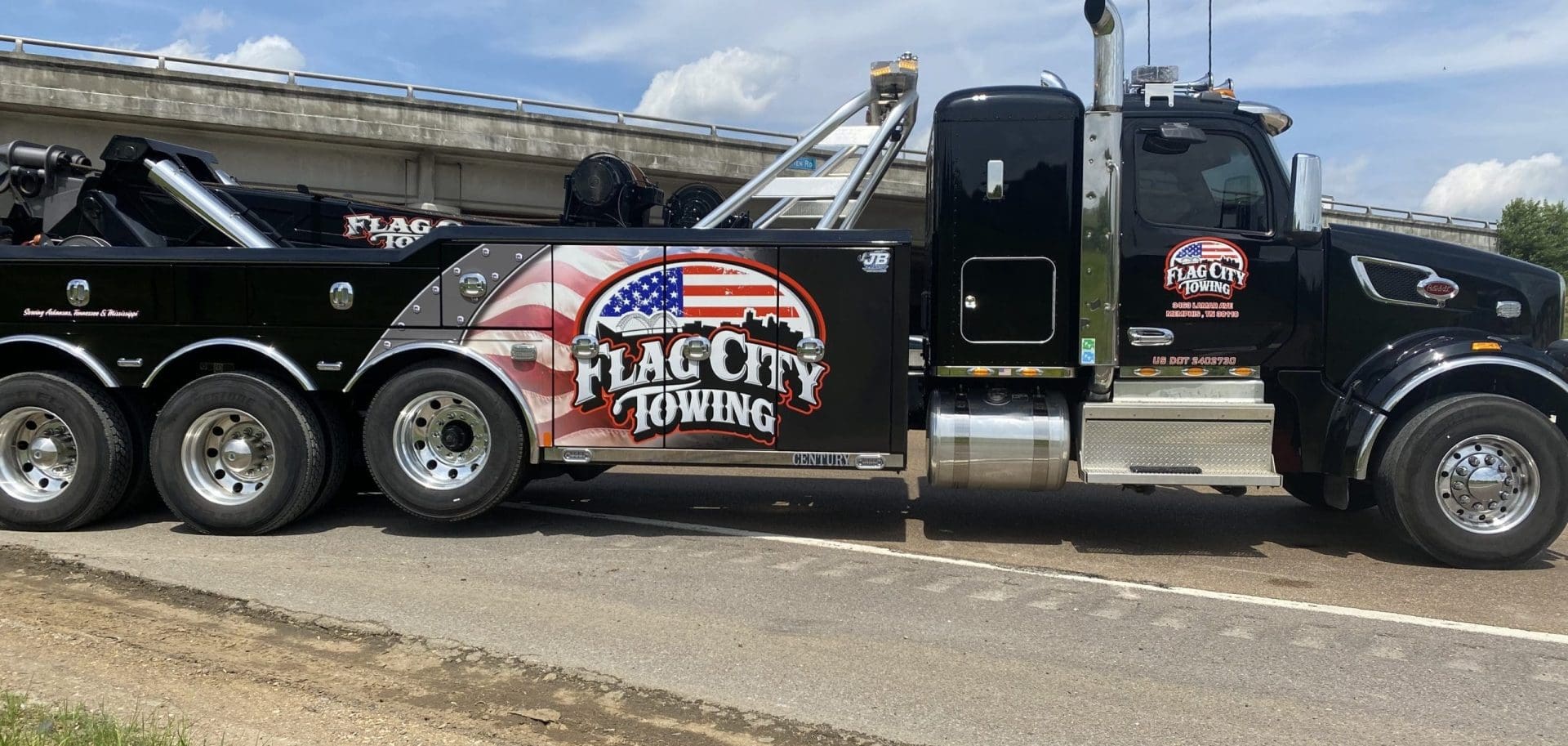 Flag City Towing
Your source for professional light- to heavy-duty towing and recovery, roadside assistance, transport and hazardous materials services in the tri-state area.
Request Help
