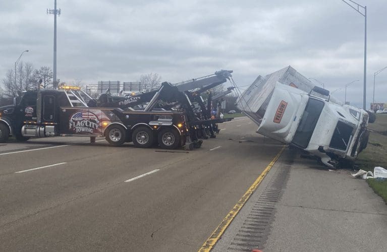 Flag City Towing
Your source for professional light- to heavy-duty towing and recovery, roadside assistance, transport and hazardous materials services in the tri-state area.
Request Help
