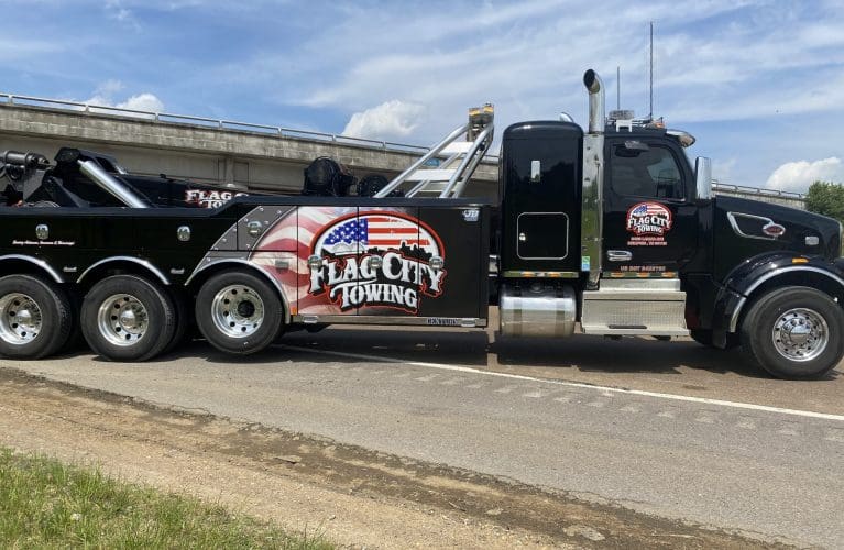 Flag City Towing
Your source for professional light- to heavy-duty towing and recovery, roadside assistance, transport and hazardous materials services in the tri-state area.
Request Help
